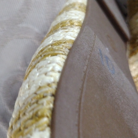 4@30.00 or 20.00 Ladies Shoes by UNIVERSAL THREAD - Picture 11 of 12